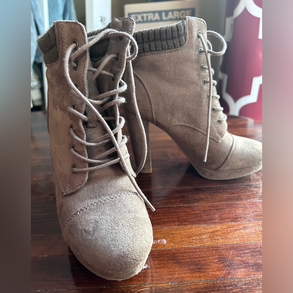 Charlotte Russe boot heels